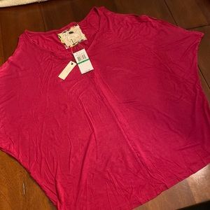 COPY - NWT Cupio cold shoulder top, sz L